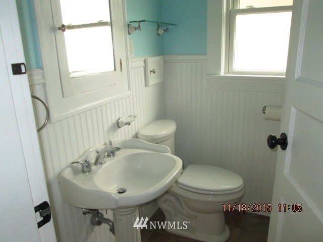 233 Williams Avenue North Renton, WA 98057 - Photo 5 of 9 Gallery Image 5