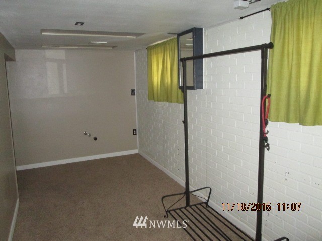 233 Williams Avenue North Renton, WA 98057 - Photo 8 of 9 Gallery Image 8