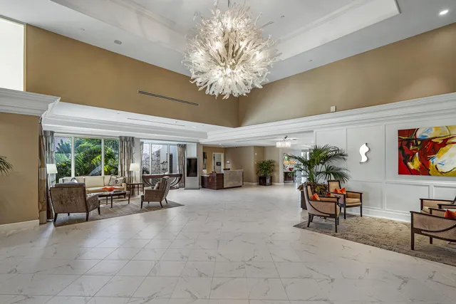 $235,000 | 6 Stratford Drive East, Unit D, Boynton Beach, FL 33436