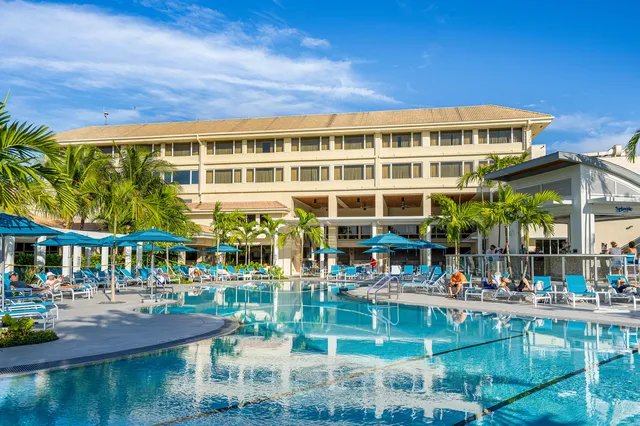 $235,000 | 6 Stratford Drive East, Unit D, Boynton Beach, FL 33436