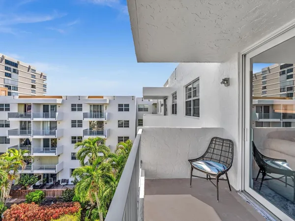 $3,750 | 1421 South Ocean Boulevard, Unit 503, Pompano Beach, FL 33062