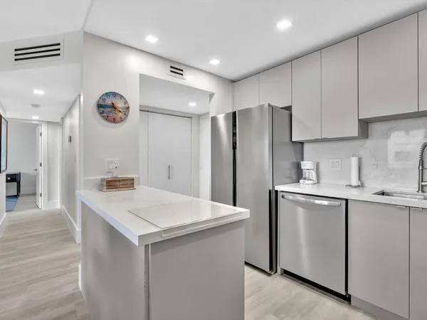 $3,750 | 1421 South Ocean Boulevard, Unit 503, Pompano Beach, FL 33062