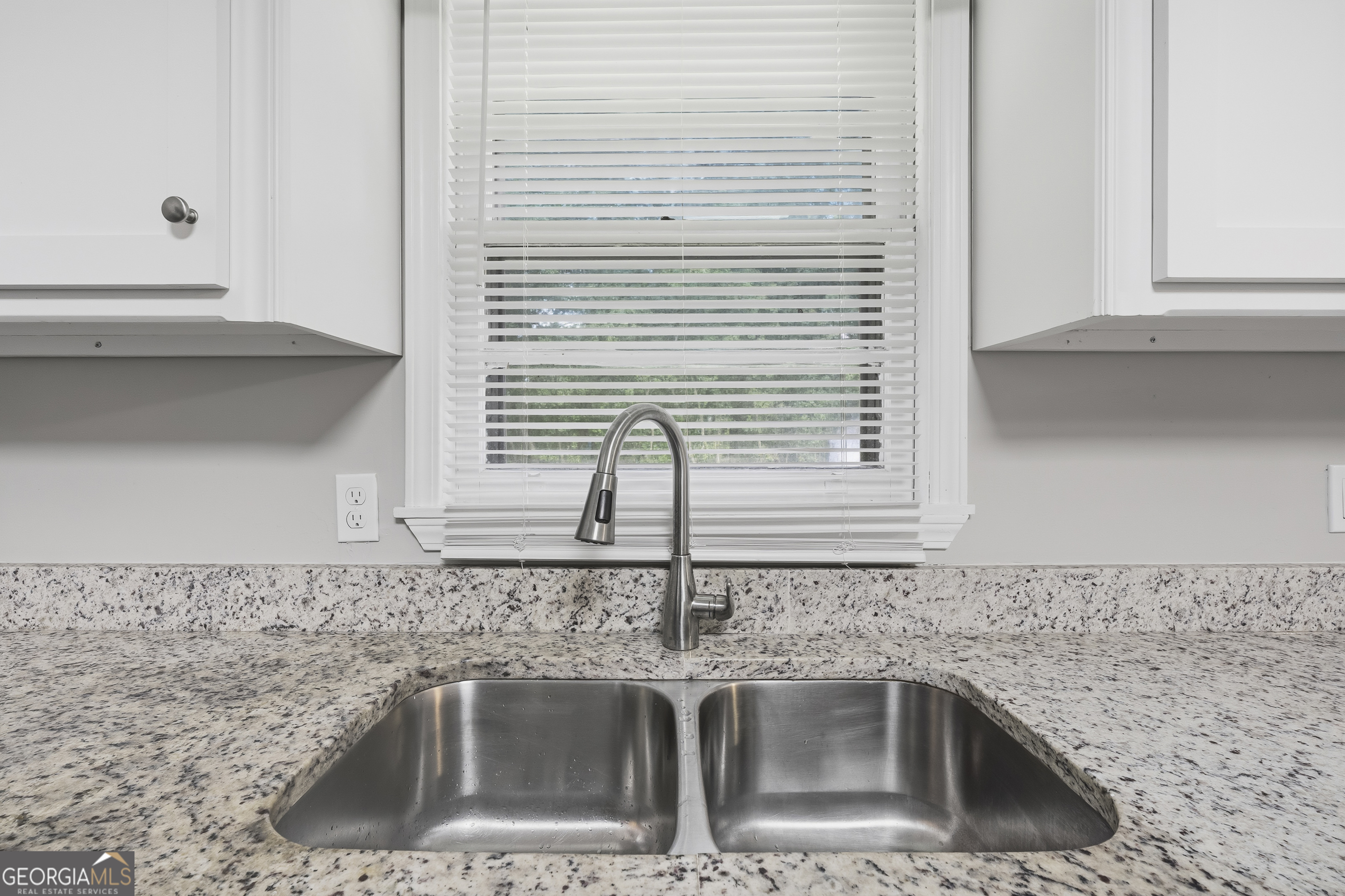 4329 Essex Road Macon, GA 31206 - Photo 17 of 38