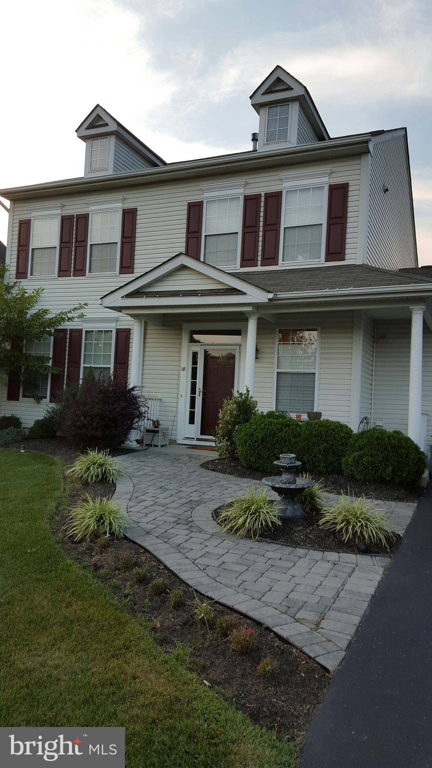 18 Keswick Road East Windsor, NJ 08520 - Photo 2 of 10 Gallery Image 2