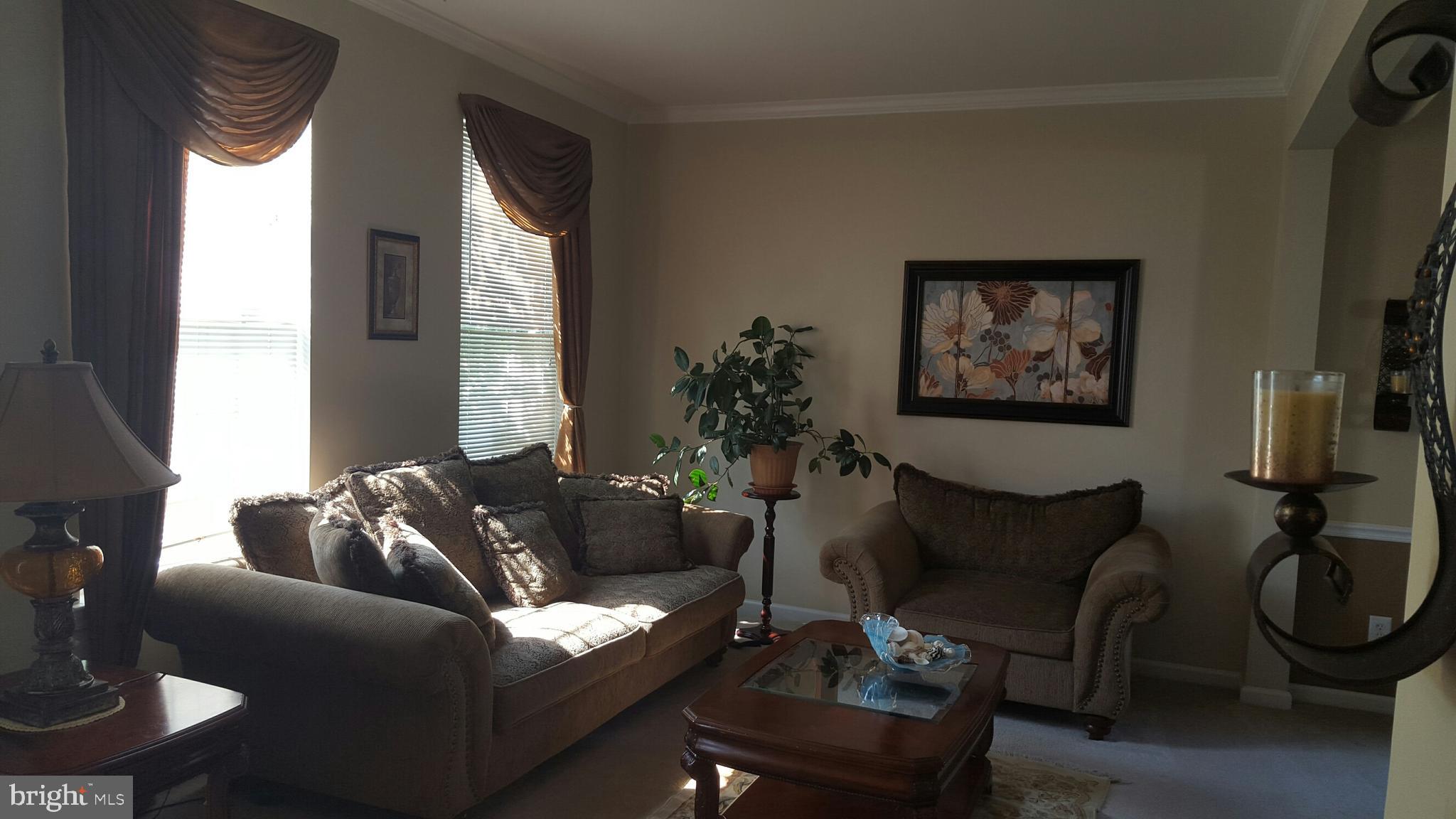 18 Keswick Road East Windsor, NJ 08520 - Photo 4 of 10 Gallery Image 4