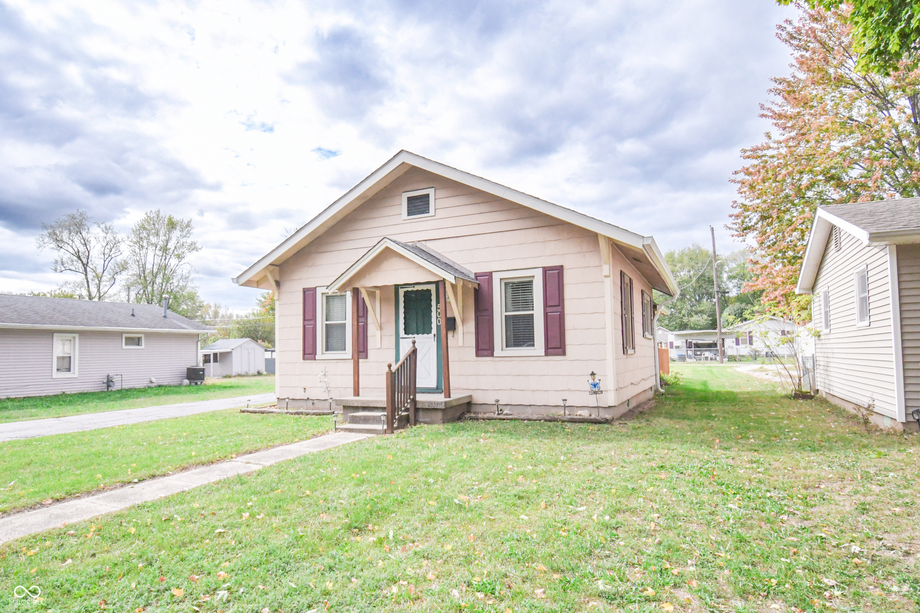 500 Cleveland Street Columbus, IN 47201 - Photo 11 of 32