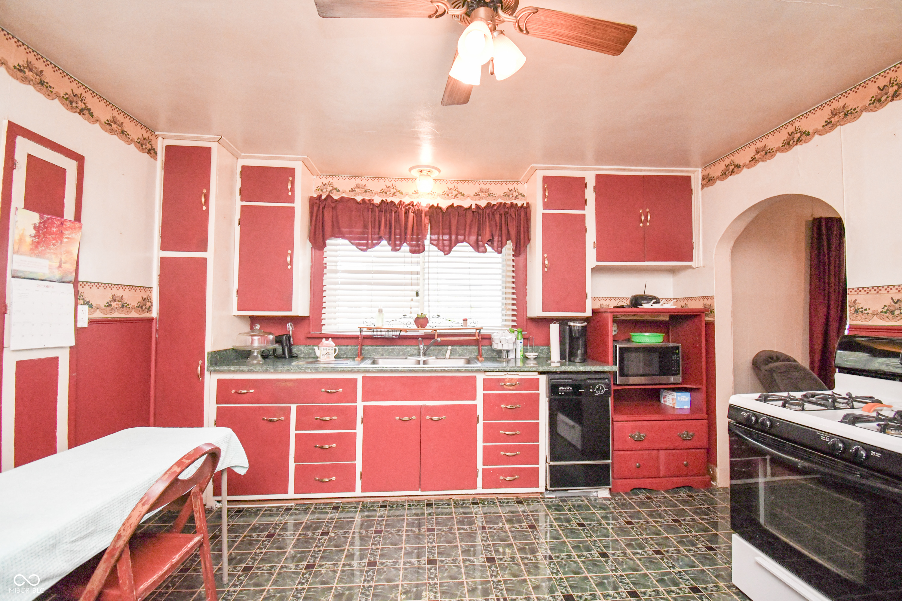 500 Cleveland Street Columbus, IN 47201 - Photo 20 of 32