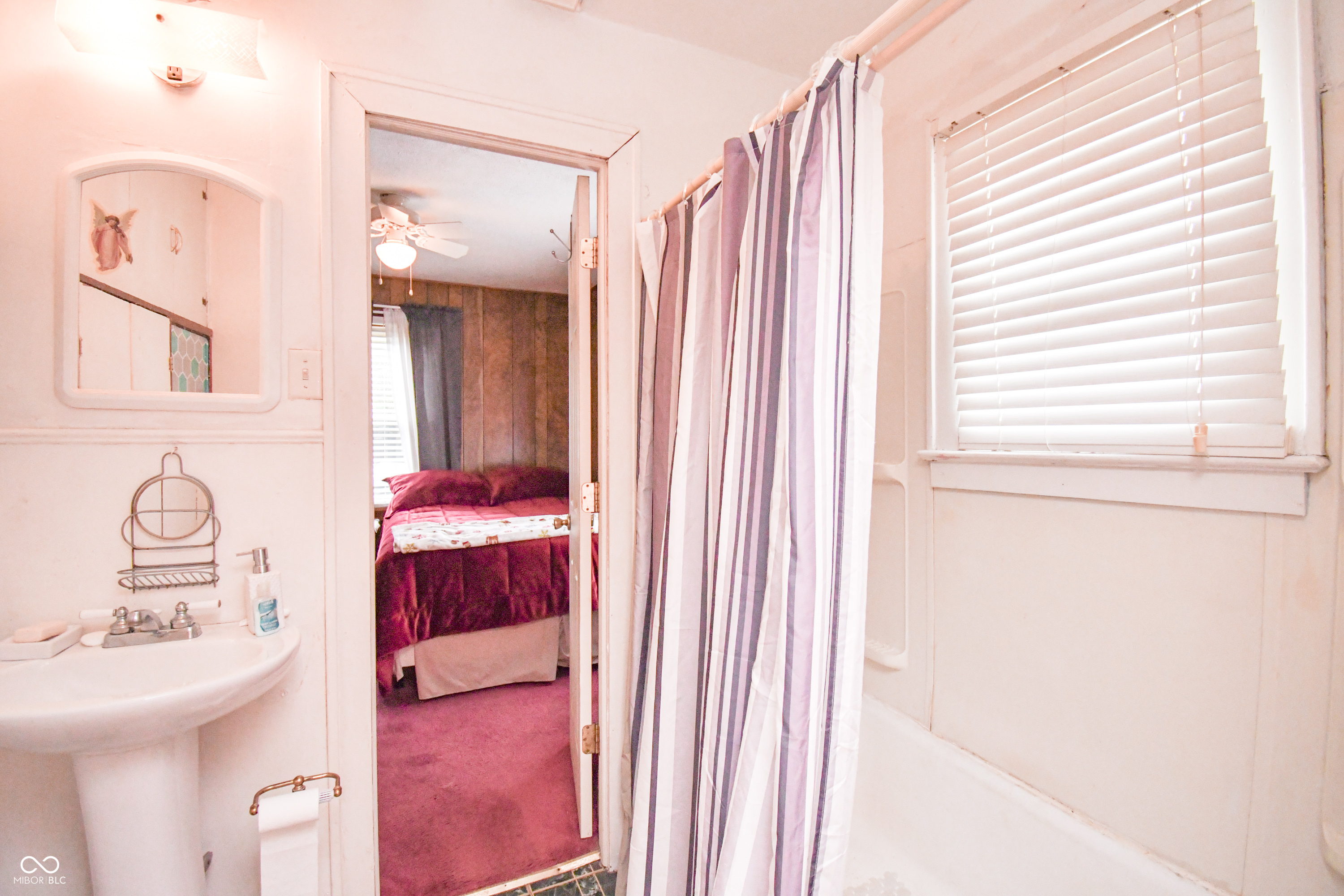 500 Cleveland Street Columbus, IN 47201 - Photo 25 of 32