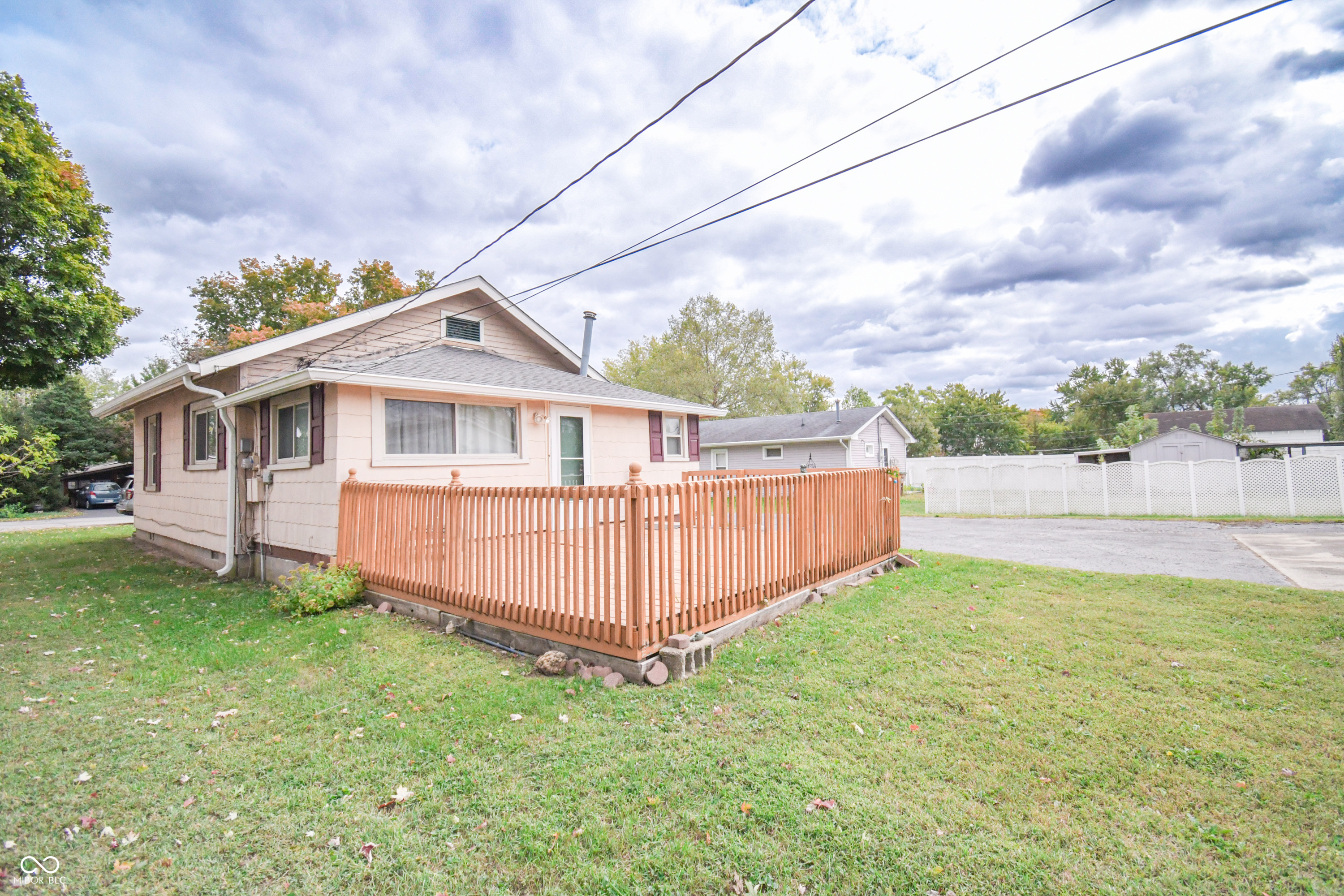 500 Cleveland Street Columbus, IN 47201 - Photo 6 of 32