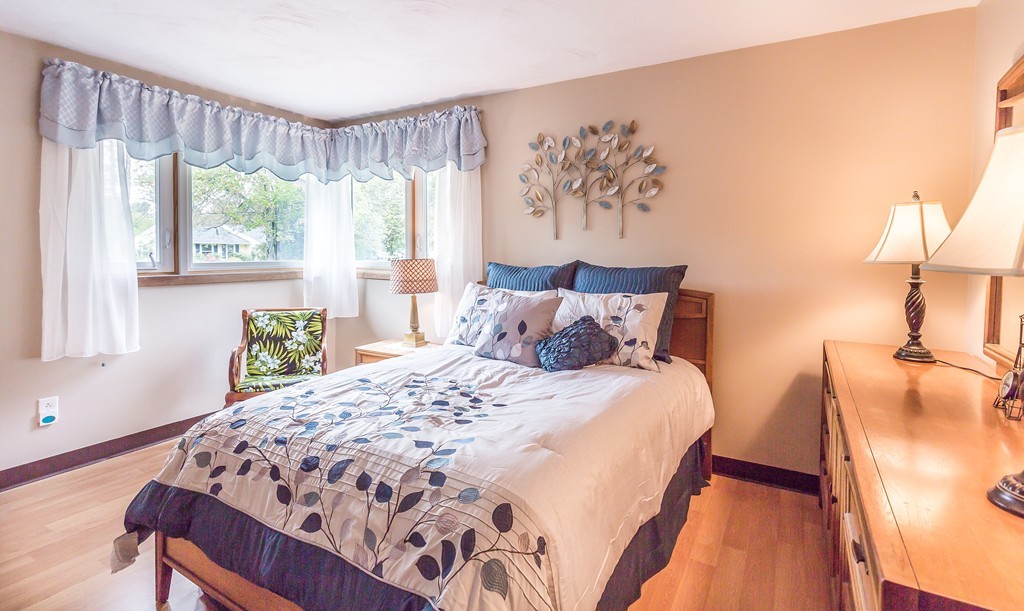 20 Barbara Road Raynham, MA 02767 - Photo 13 of 23 Gallery Image 13