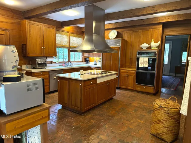 $1,250,000 | 200 Devereux Drive, Natchez, MS 39120