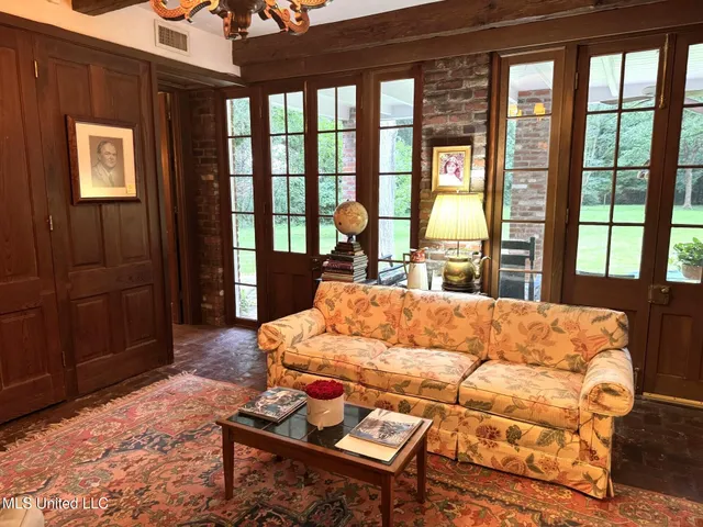 $1,250,000 | 200 Devereux Drive, Natchez, MS 39120