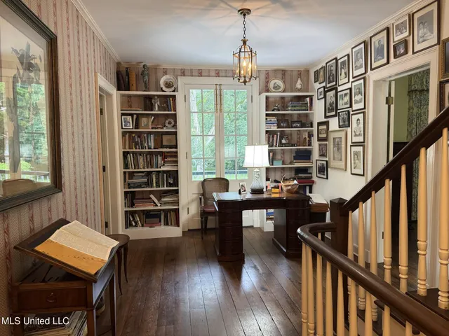 $1,250,000 | 200 Devereux Drive, Natchez, MS 39120