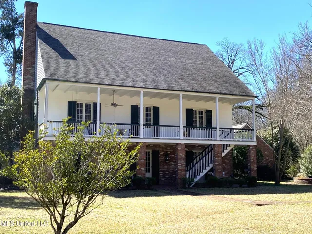 $1,250,000 | 200 Devereux Drive, Natchez, MS 39120