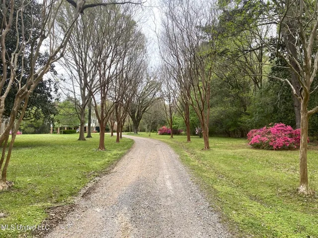 $1,250,000 | 200 Devereux Drive, Natchez, MS 39120