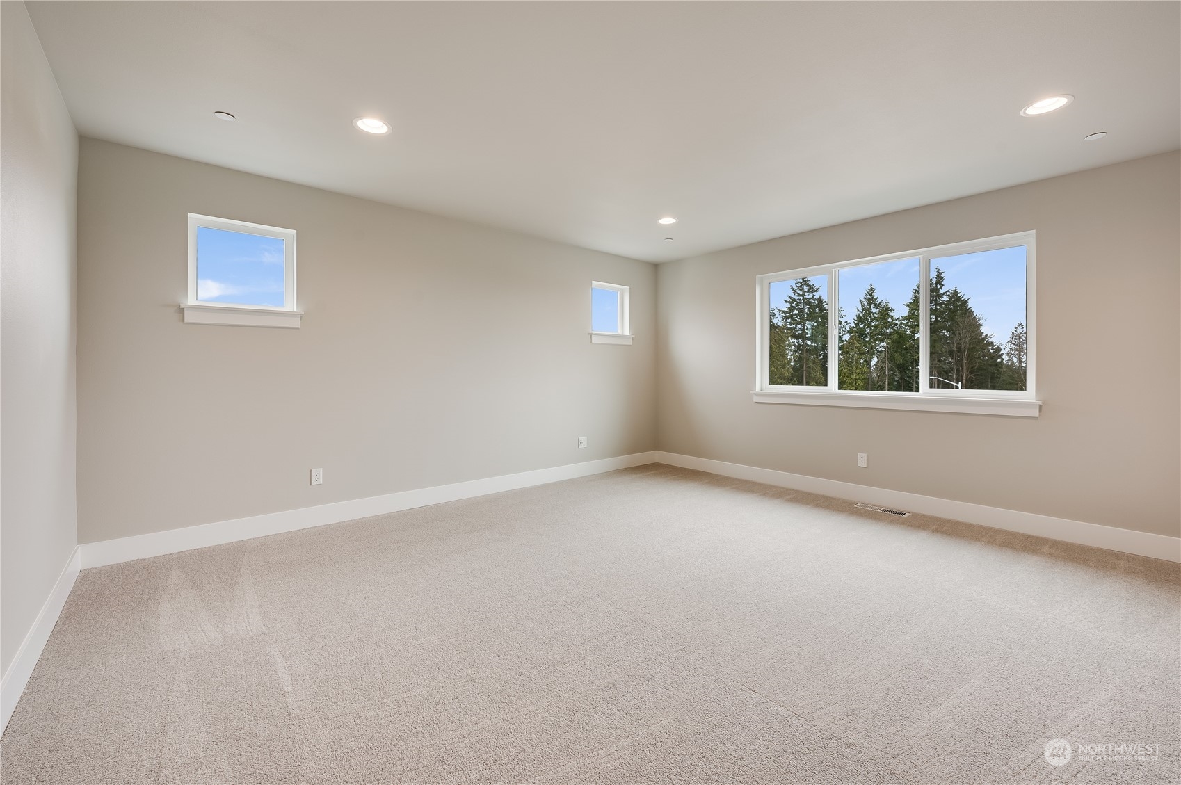 4439 244th Street Southeast Bothell, WA 98021 - Photo 21 of 29 an empty room with a window