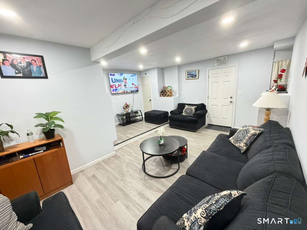 30 Sherbrook Street Bristol, CT 06010 - Photo 17 of 17