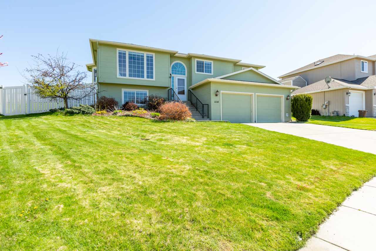 1114 North Fox Ridge Road Medical Lake, WA 99022 - Photo 1 of 19 Gallery Image 1