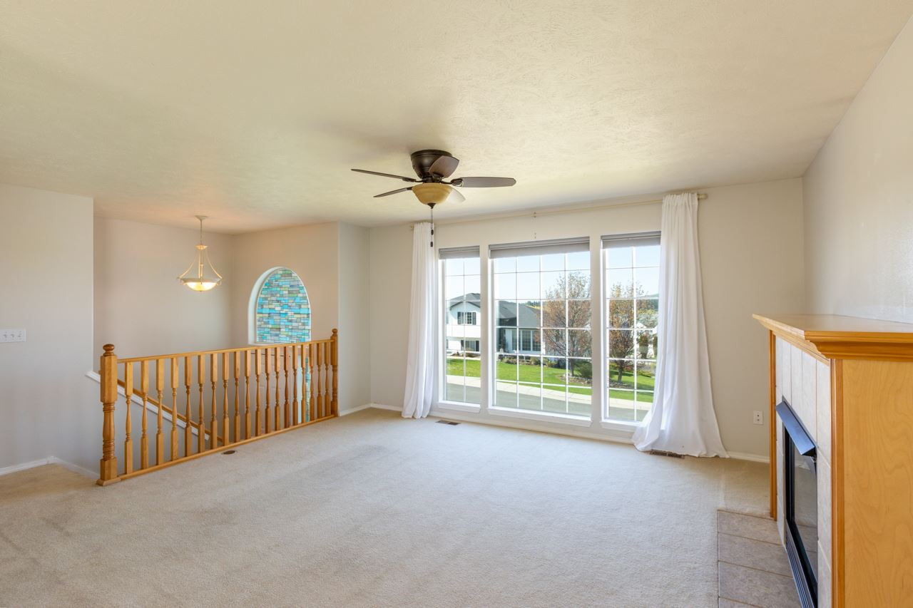 1114 North Fox Ridge Road Medical Lake, WA 99022 - Photo 4 of 19 Gallery Image 4
