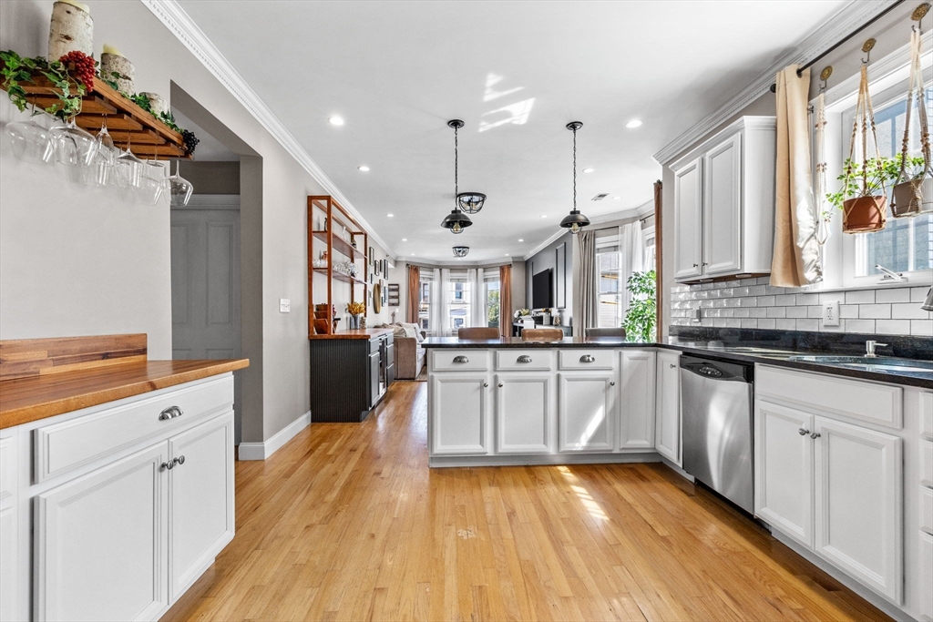 17 Lafield Street, Unit 2 Boston, MA 02122 - Photo 11 of 27