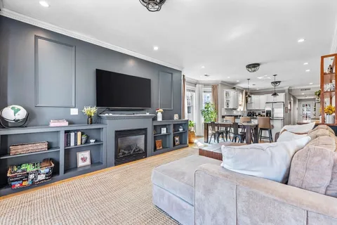 $625,000 | 17 Lafield Street, Unit 2, Boston, MA 02122