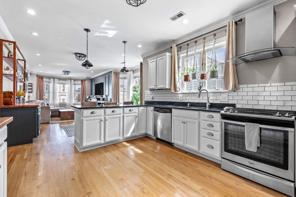 17 Lafield Street, Unit 2 Boston, MA 02122 - Photo 10 of 27