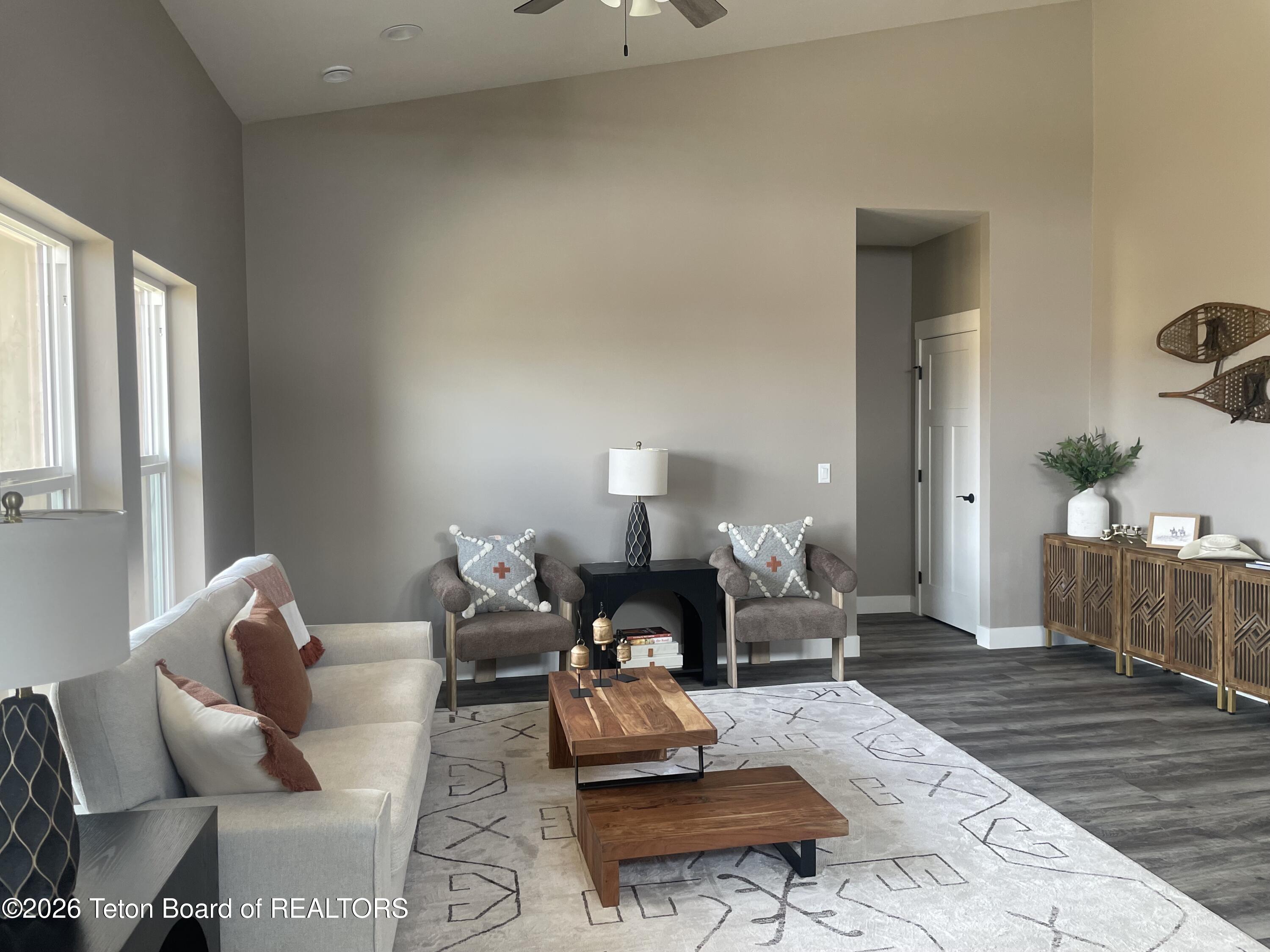 1622 Wrangler Way Pinedale, WY 82941 - Photo 7 of 13 Living Room