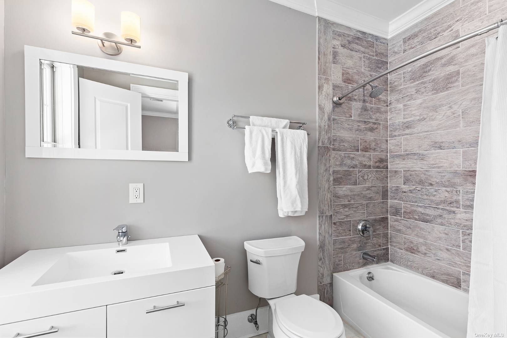 2 Westhampton, undefined 00000 - Photo 22 of 31 a bathroom with a toilet sink and shower