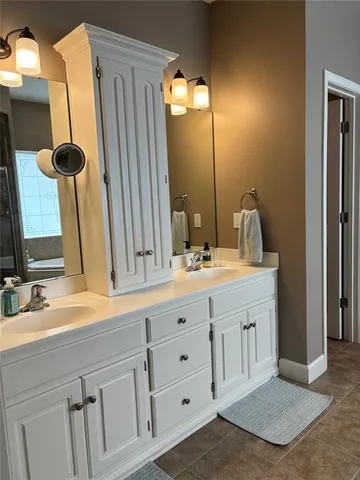 $589,900 | 8830 North Glenwood Avenue, Kansas City, MO 64157