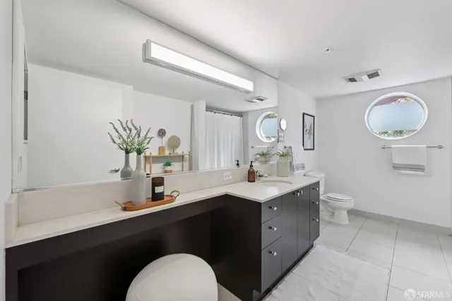 $675,000 | 311 Oak Street, Unit 301, Oakland, CA 94607