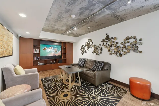 $675,000 | 311 Oak Street, Unit 301, Oakland, CA 94607