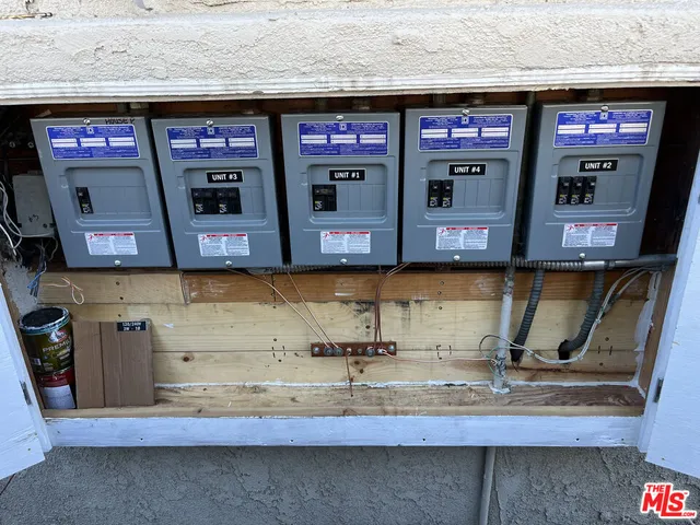 $1,385,000 | 5301 Cleon Avenue, North Hollywood, CA 91601