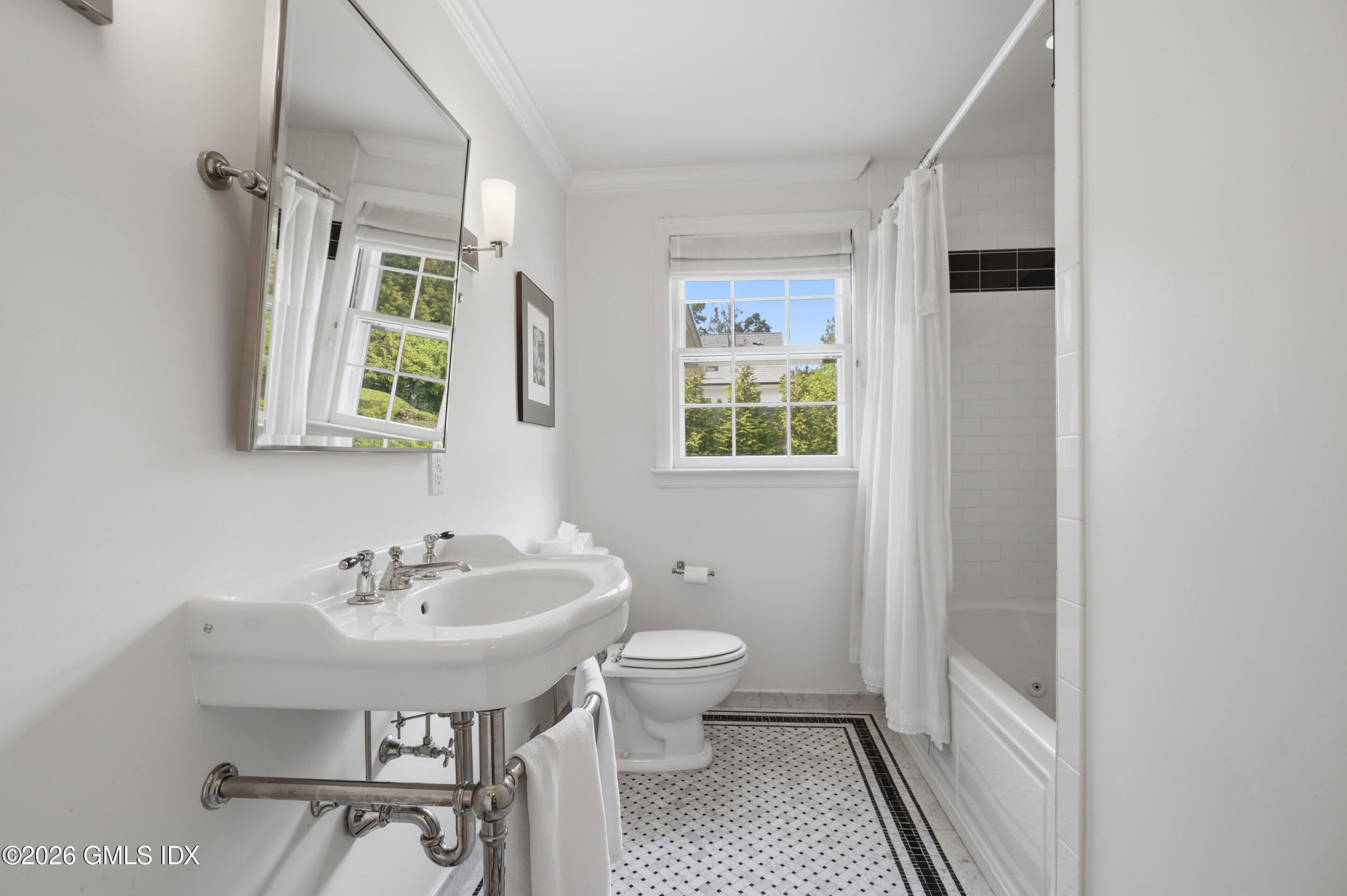 35 Owenoke Way Riverside, CT 06878 - Photo 23 of 33 DSC01088_1