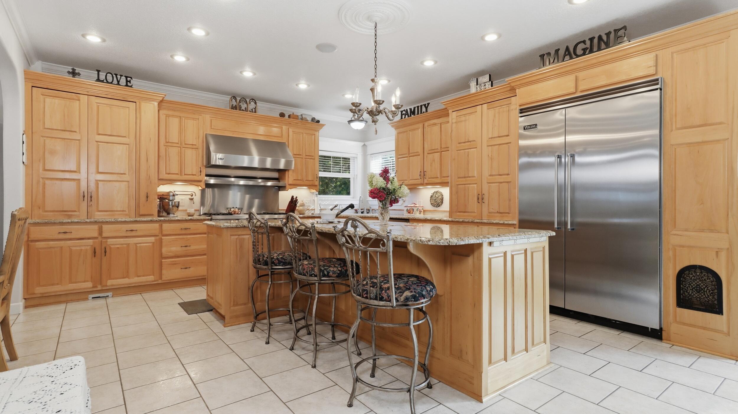 Spacious Kitchen