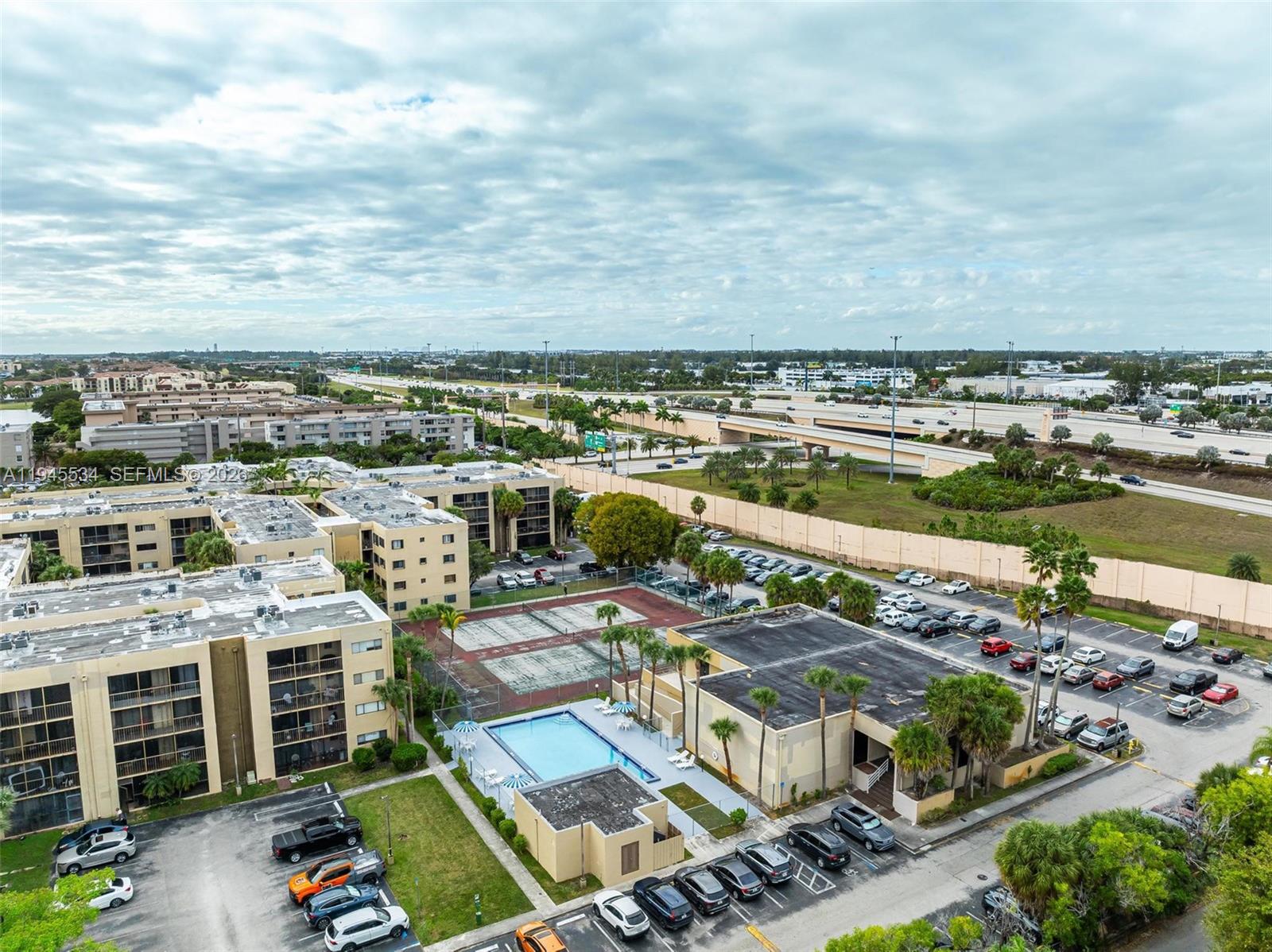 8635 Northwest 8th Street, Unit 413 Miami, FL 33126 - Photo 24 of 26