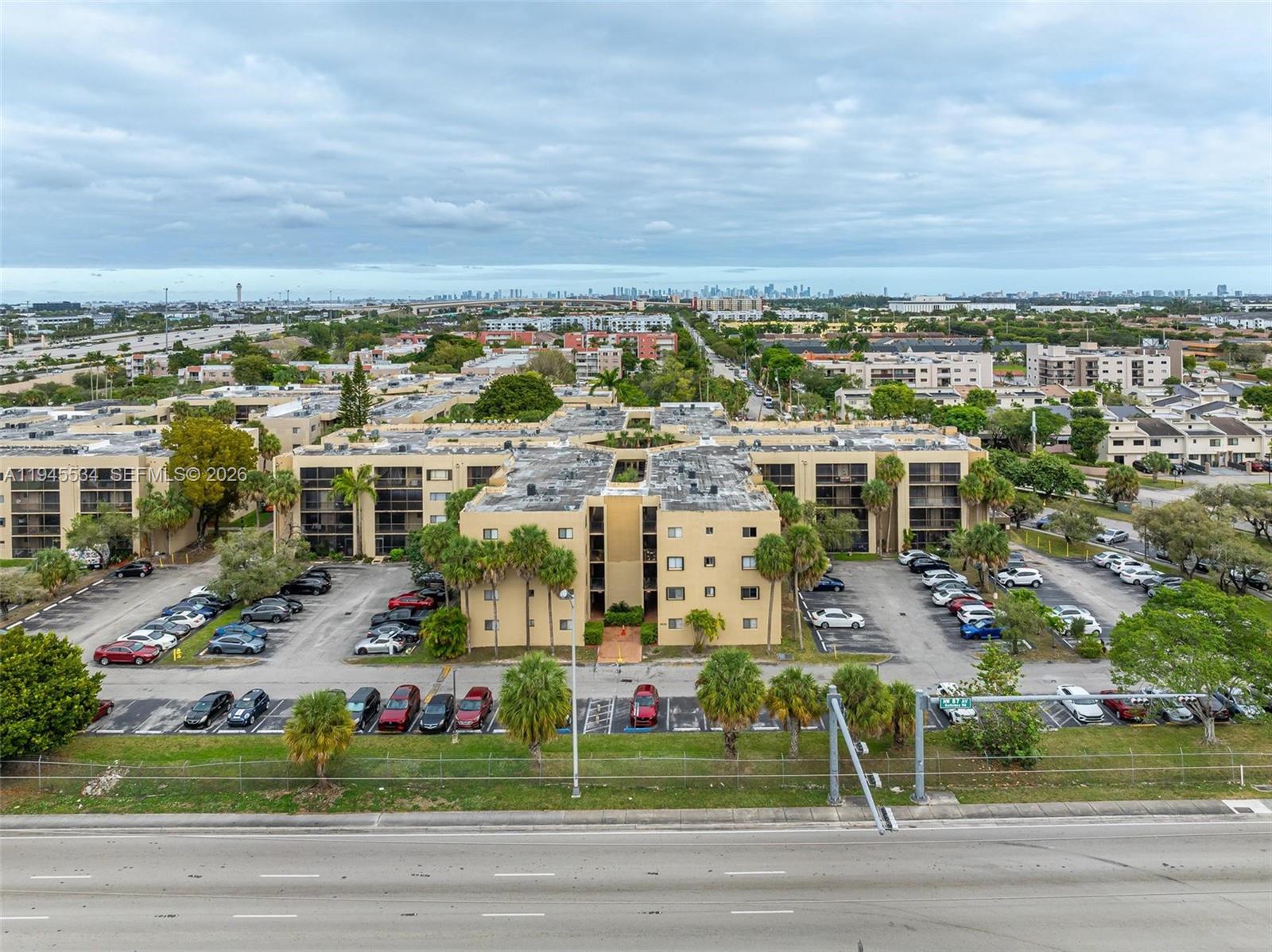 8635 Northwest 8th Street, Unit 413 Miami, FL 33126 - Photo 25 of 26