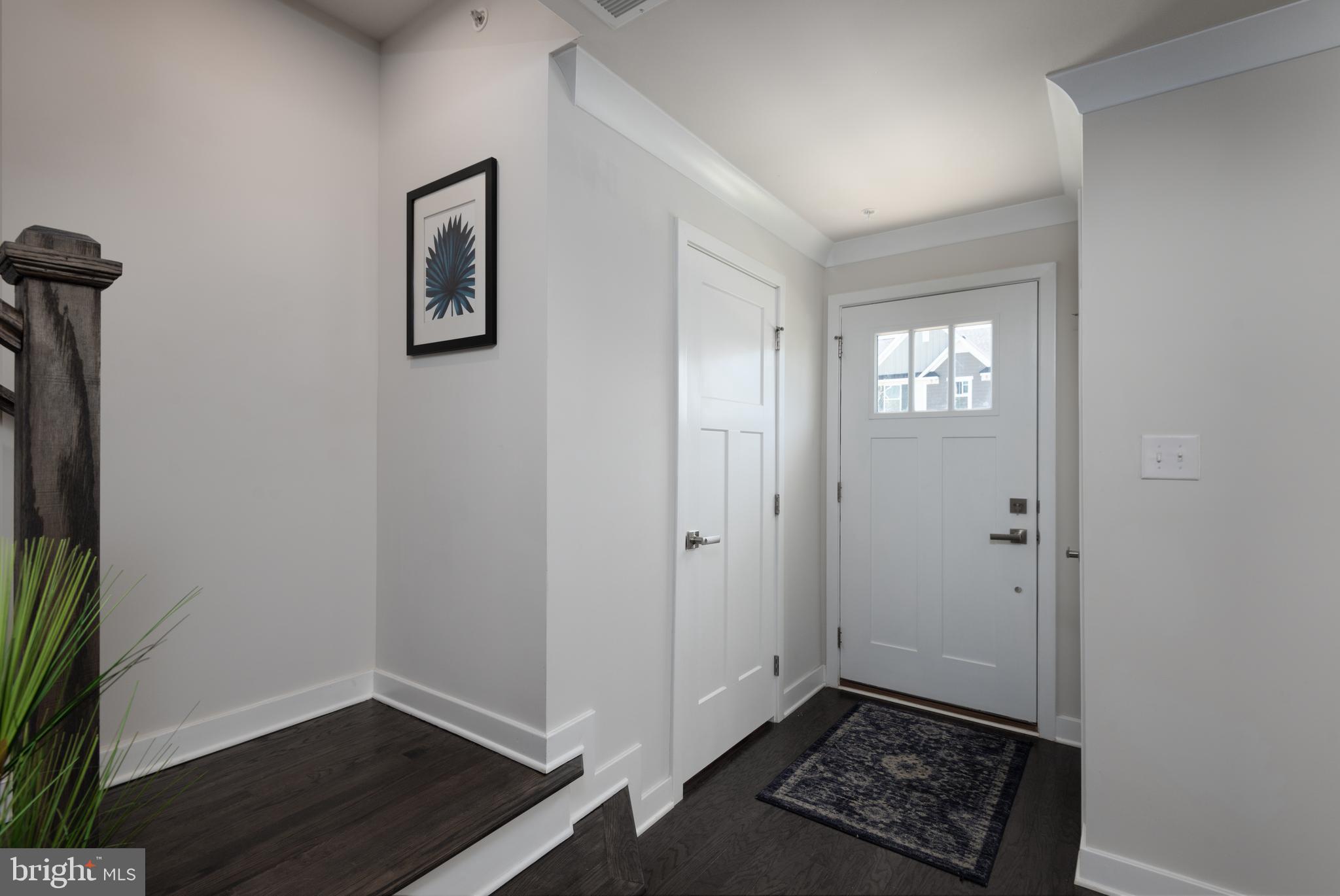 627 Quarry Point Road Malvern, PA 19355 - Photo 3 of 24 an empty room with windows and closet