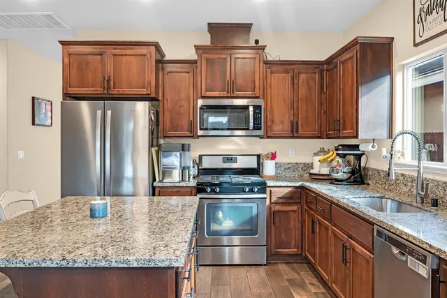 $550,000 | 410 Laurel Court, Ione, CA 95640