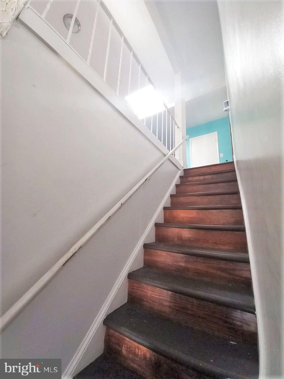 3216 Belair Road, Unit 2 Baltimore, MD 21213 - Photo 28 of 36 Stairs at Entrance