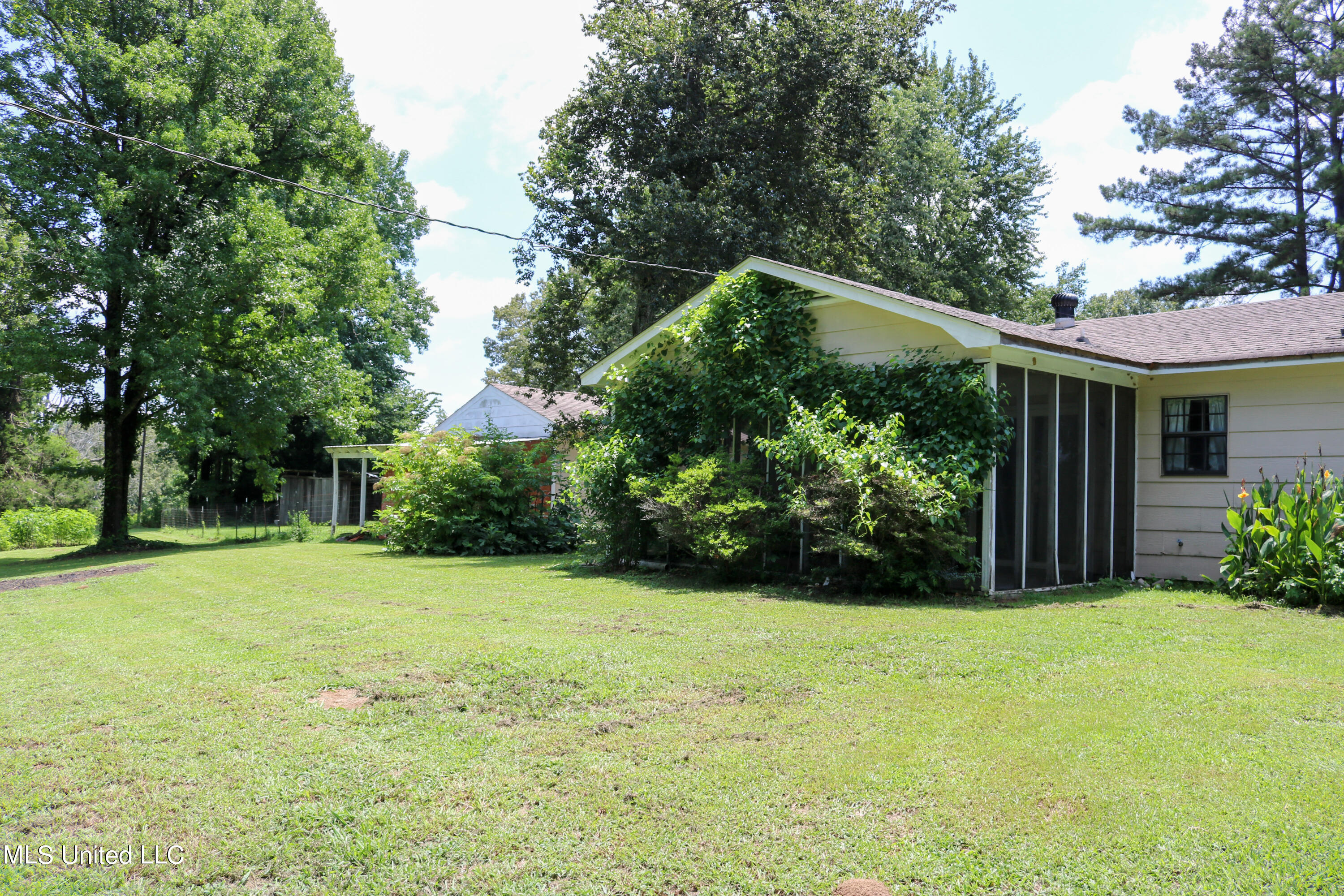 4768 North Crockett Road Sarah, MS 38665 - Photo 10 of 51 4768 N Crockett Road-10