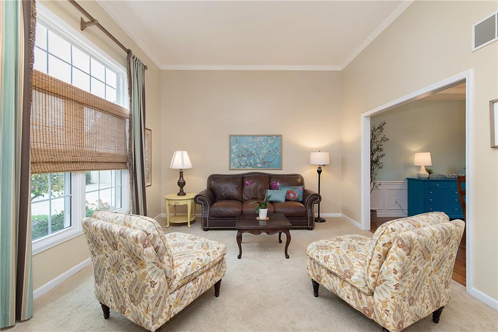 10237 Bent Tree Lane Fishers, IN 46037 - Photo 9 of 42 Gallery Image 9