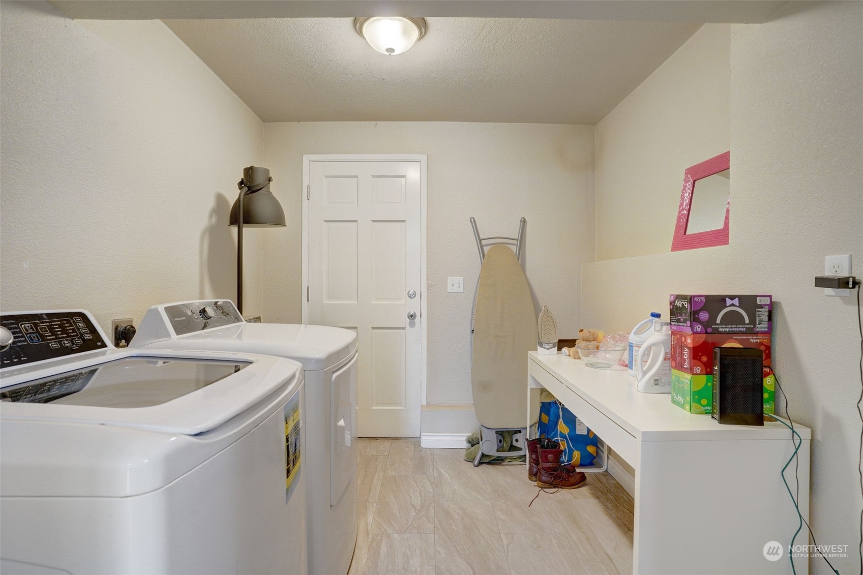 968 Brookdale Road East Tacoma, WA 98445 - Photo 24 of 31 a utility room with sink dryer and washer
