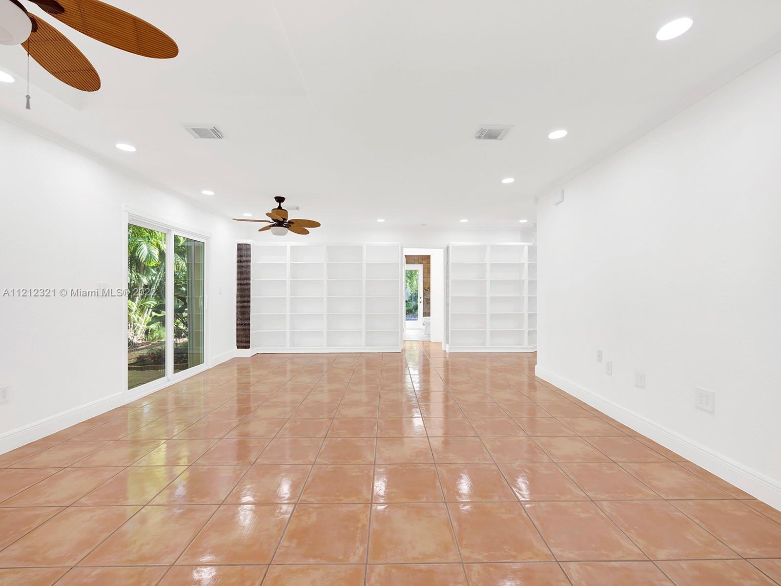 1541 Egret Road Homestead, FL 33035 - Photo 7 of 42 Gallery Image 7
