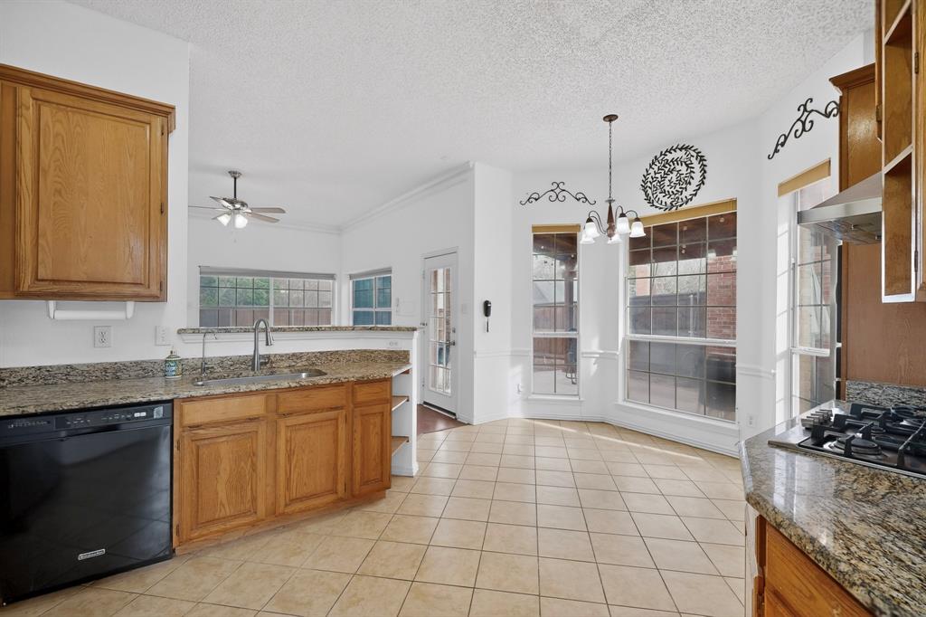 636 Allen Road Coppell, TX 75019 - Photo 7 of 40