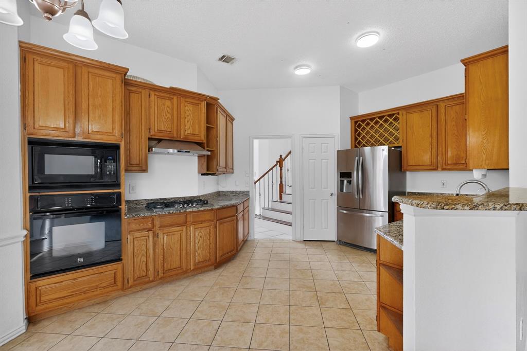 636 Allen Road Coppell, TX 75019 - Photo 8 of 40