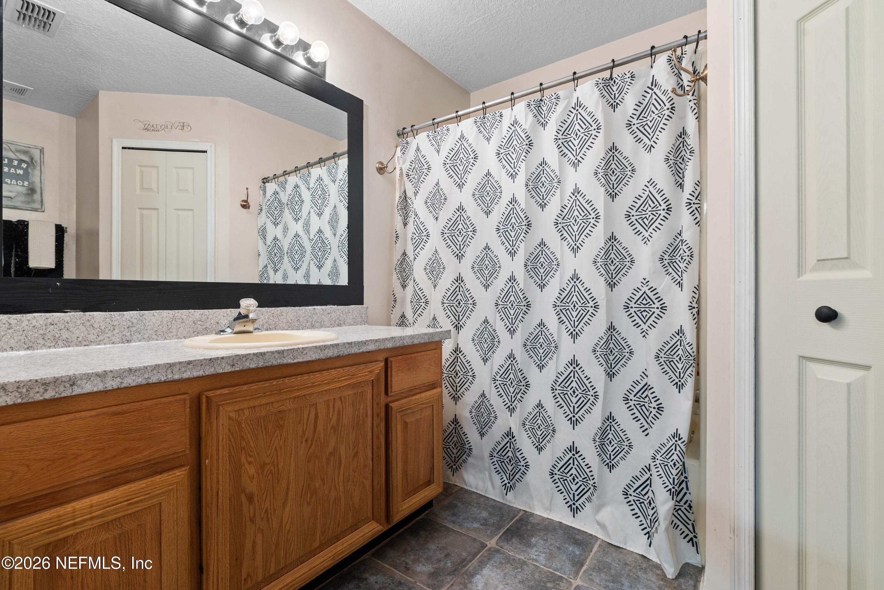 1563 Graduation Lane Middleburg, FL 32068 - Photo 16 of 27 1563 Graduation Ln-20