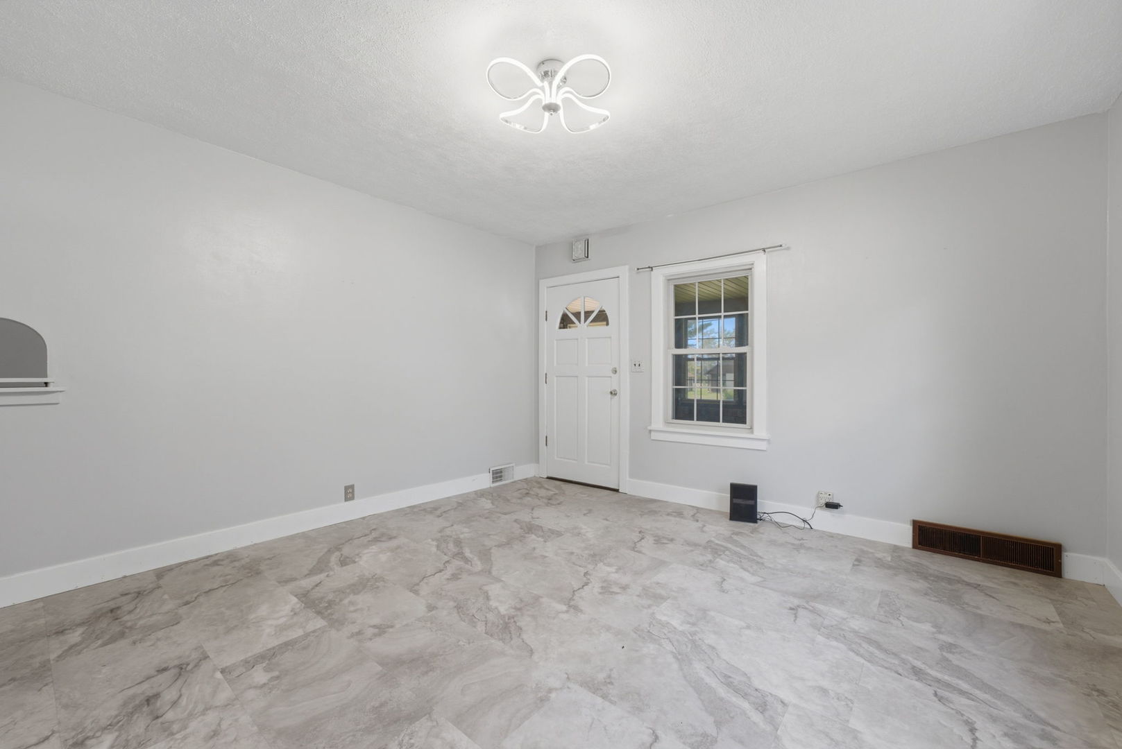 2202 44th Street Moline, IL 61265 - Photo 6 of 36