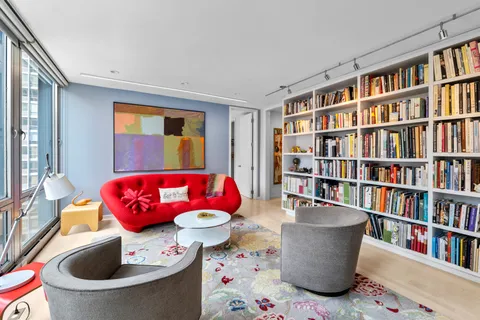$560,000 | 880 North Lake Shore Drive, Unit 12GH, Chicago, IL 60611