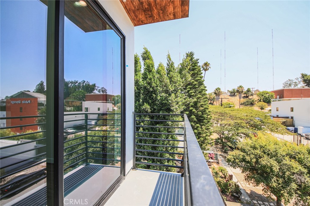 2129 Aaron Street, Unit 2 Los Angeles, CA 90026 - Photo 6 of 15 a view of a balcony with an outdoor space