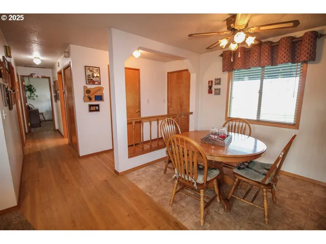 $759,000 | 32910 Southwest Bridges Road, Hillsboro, OR 97123